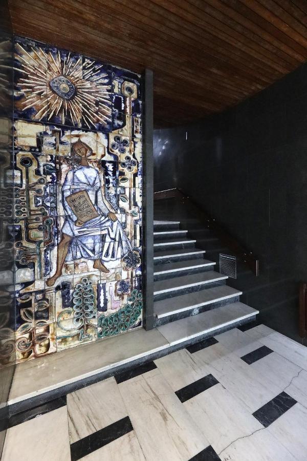 Flh Porto Spacious Apartment With Balcony Exteriör bild