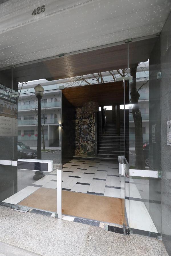 Flh Porto Spacious Apartment With Balcony Exteriör bild
