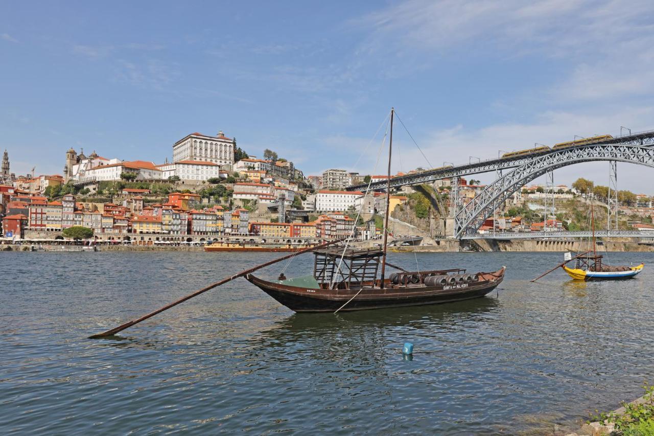 Flh Porto Spacious Apartment With Balcony Exteriör bild