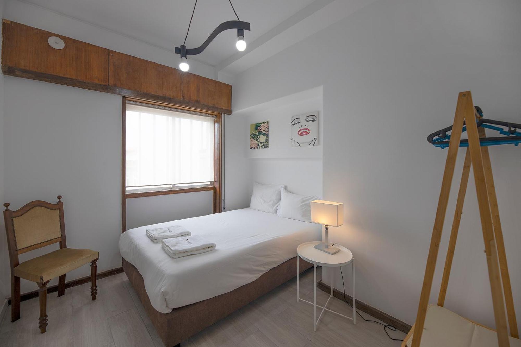 Flh Porto Spacious Apartment With Balcony Exteriör bild